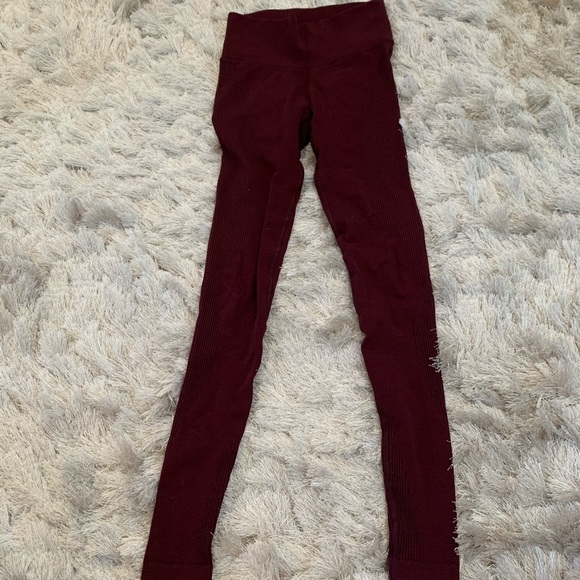 Lululemon leggings 28” - Picture 2 of 3